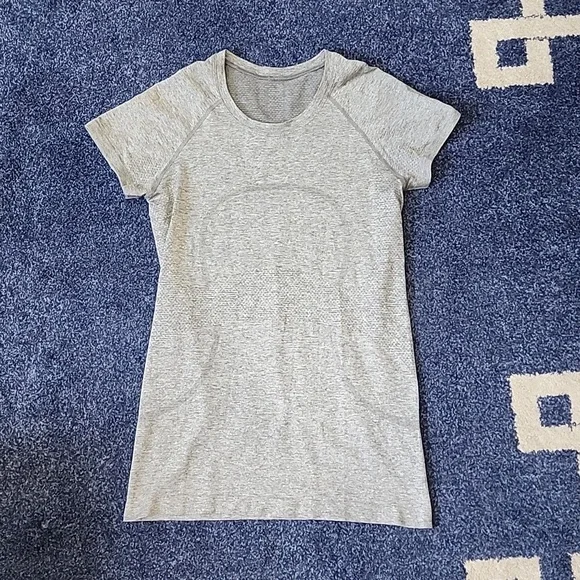 Lululemon Swiftly Tech Short Sleeve Crew - Picture 3 of 6